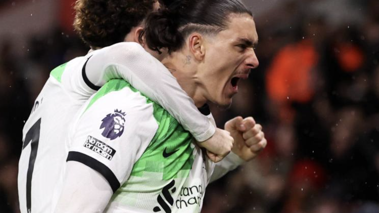Premier: Il Liverpool vola