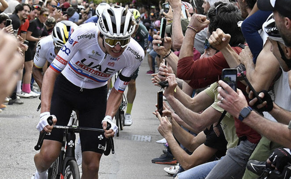 Tadej Pogacar vince la tappa di Pantani