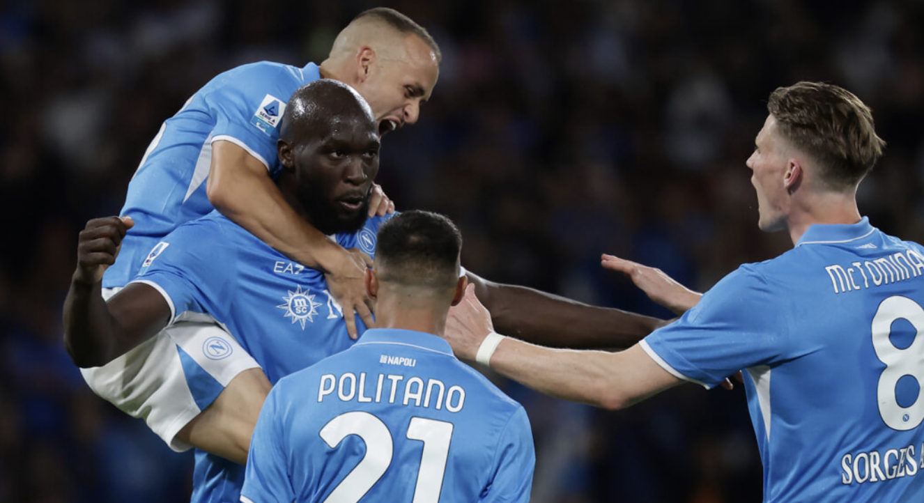 Napoli sempre in testa