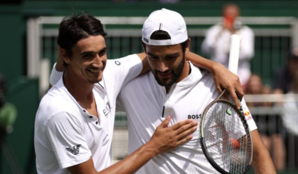 Berrettini-Sonego volano ai quarti