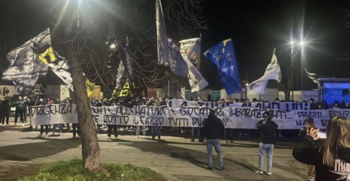 Tira una brutta aria