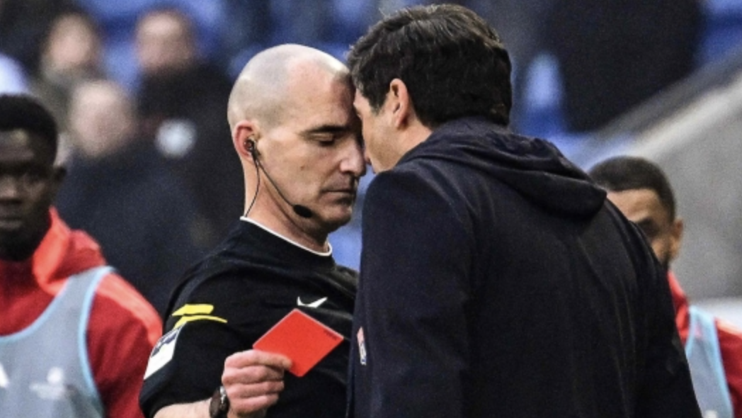 9 mesi di squalifica!